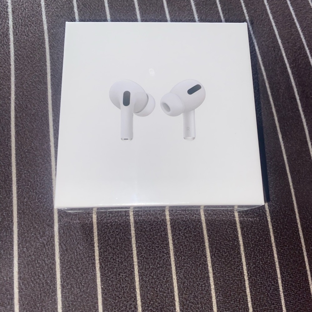 Airpod Pro brand new in box (send offers)
